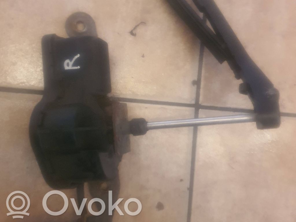 Saab 9-3 Ver1 Priekšējā luktura detaļa 