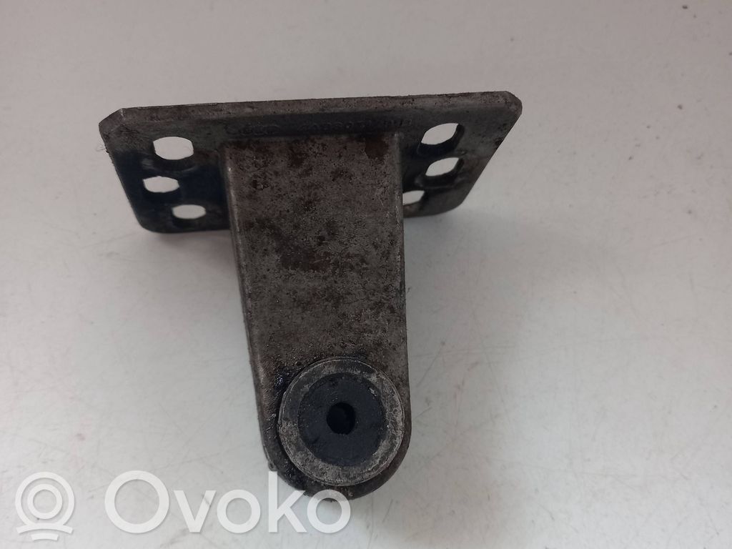 Audi A6 S6 C4 4A Suport montare bară față 
