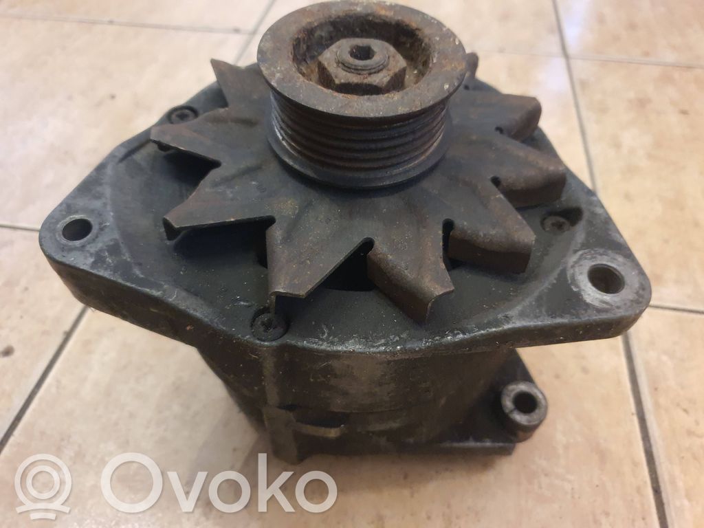 Audi 100 200 5000 C3 Generator/alternator 