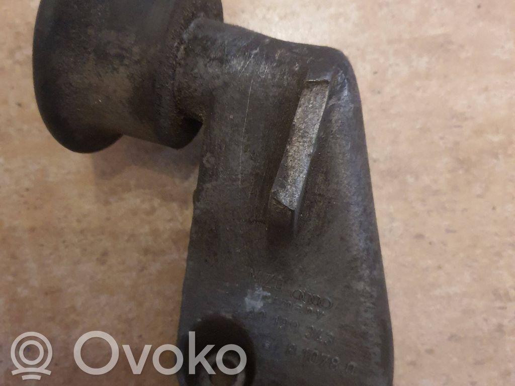 Engine mounting bracket   4A0199343,810780