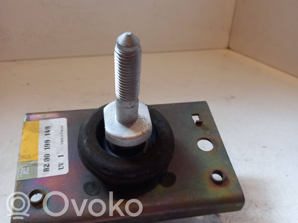 Opel Movano A Engine mount bracket 
