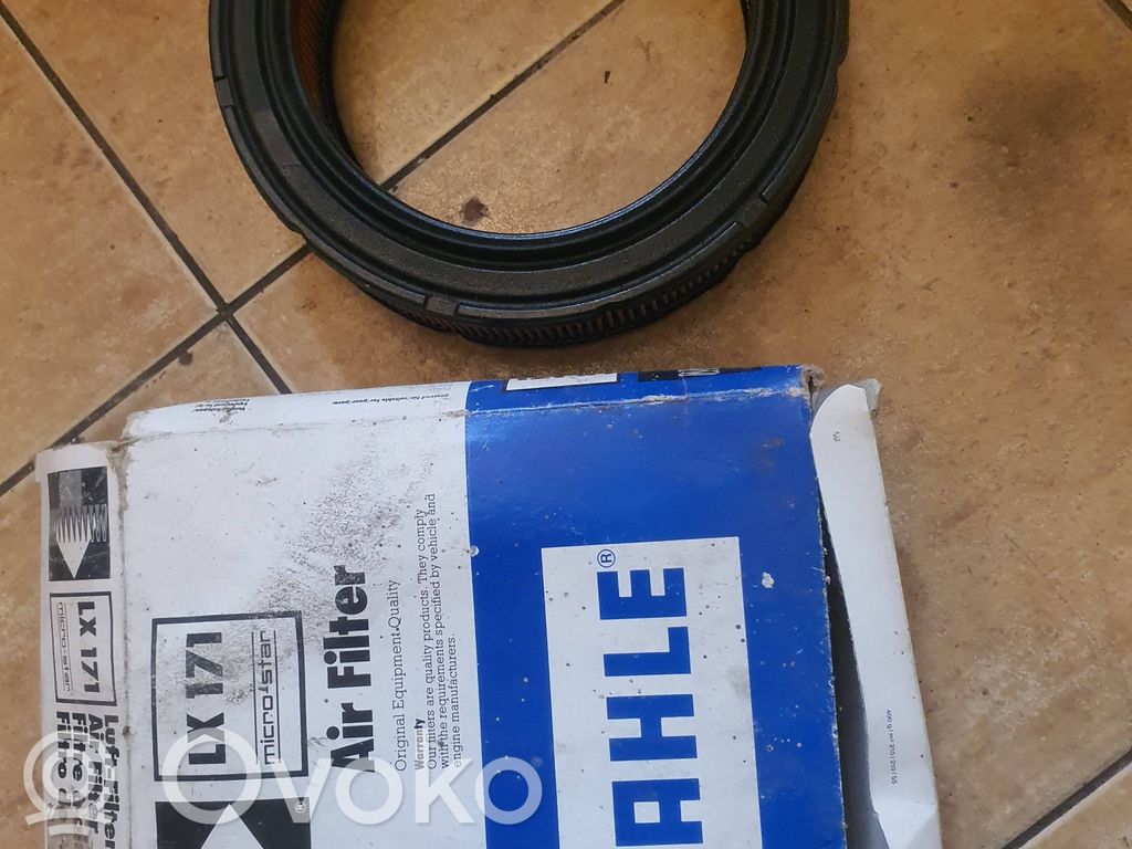 Ford Fiesta Filtr powietrza 