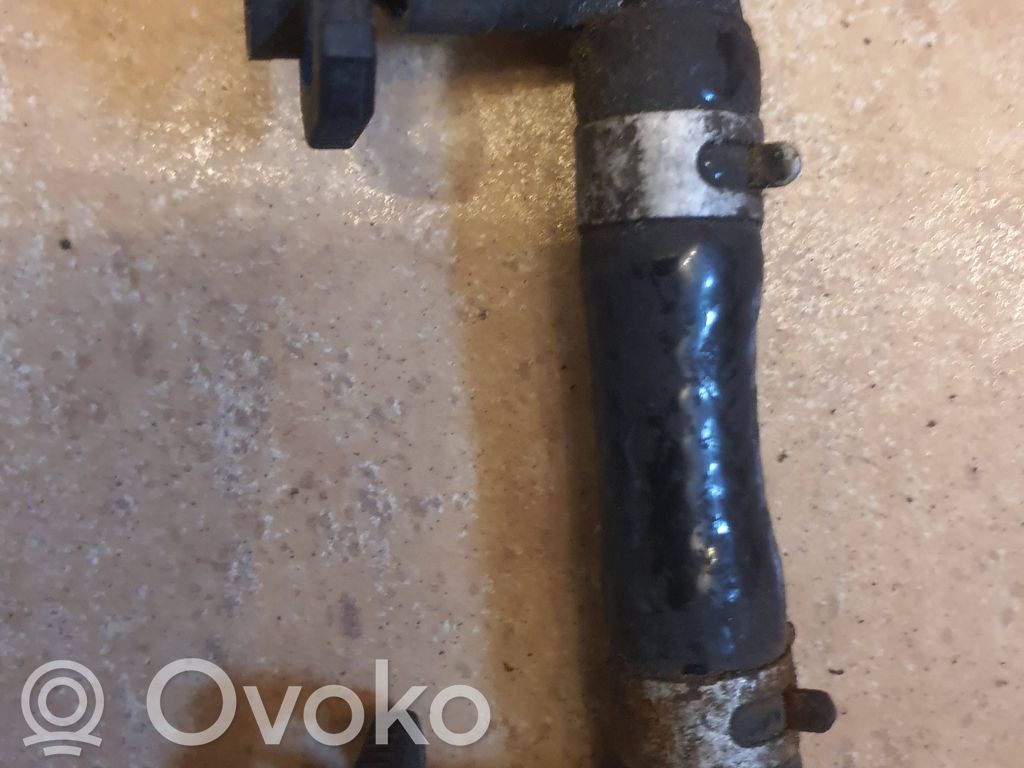 BMW 3 E30 Przewód / Wąż chłodnicy 