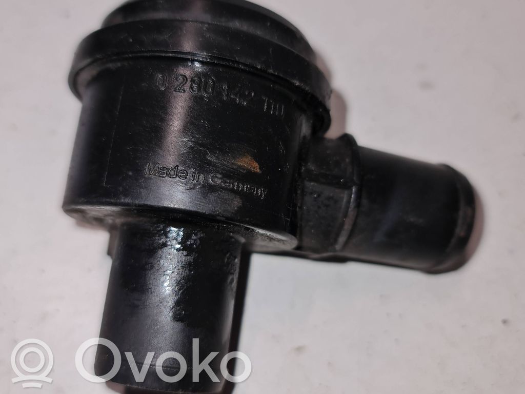 Audi A4 S4 B6 8E 8H Einzelteil Vakuum Unterdruck Turbolader 