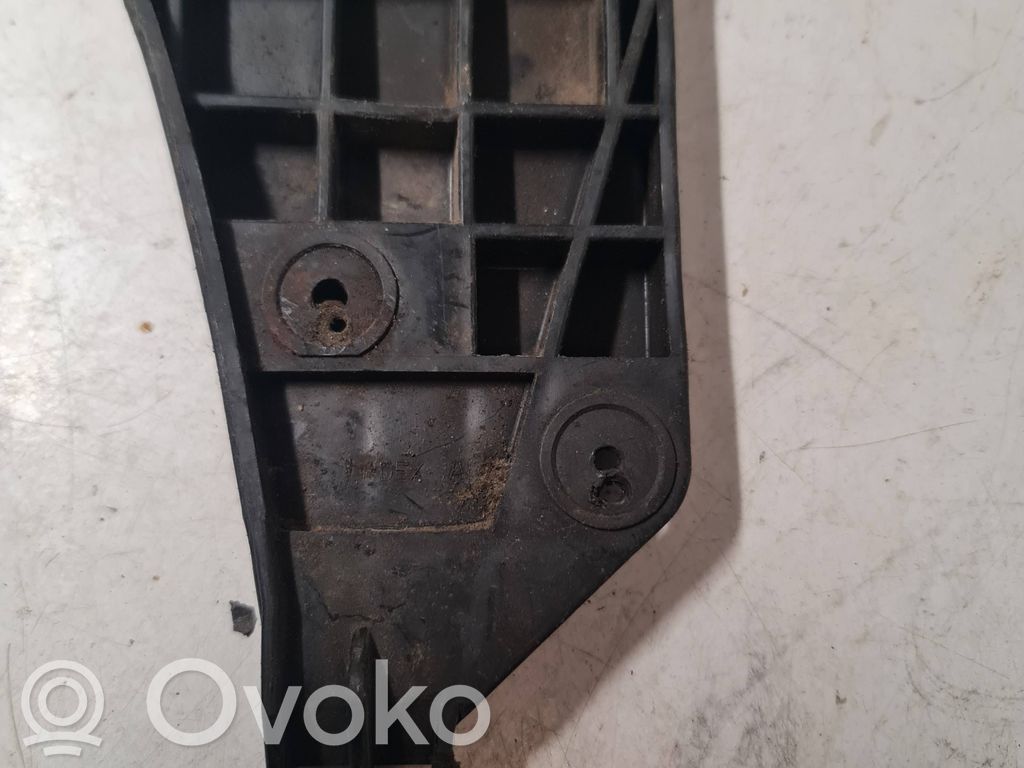 Audi A4 S4 B6 8E 8H Takapuskurin kannake 