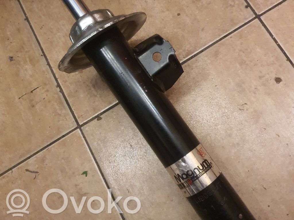 Priekšpusē amortizators   AGB036MT,17124