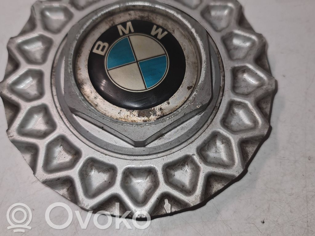 BMW 5 E34 Alkuperäinen pölykapseli 