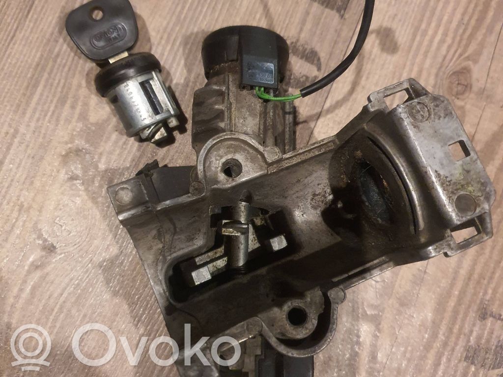 BMW 8 E31 Ignition lock 
