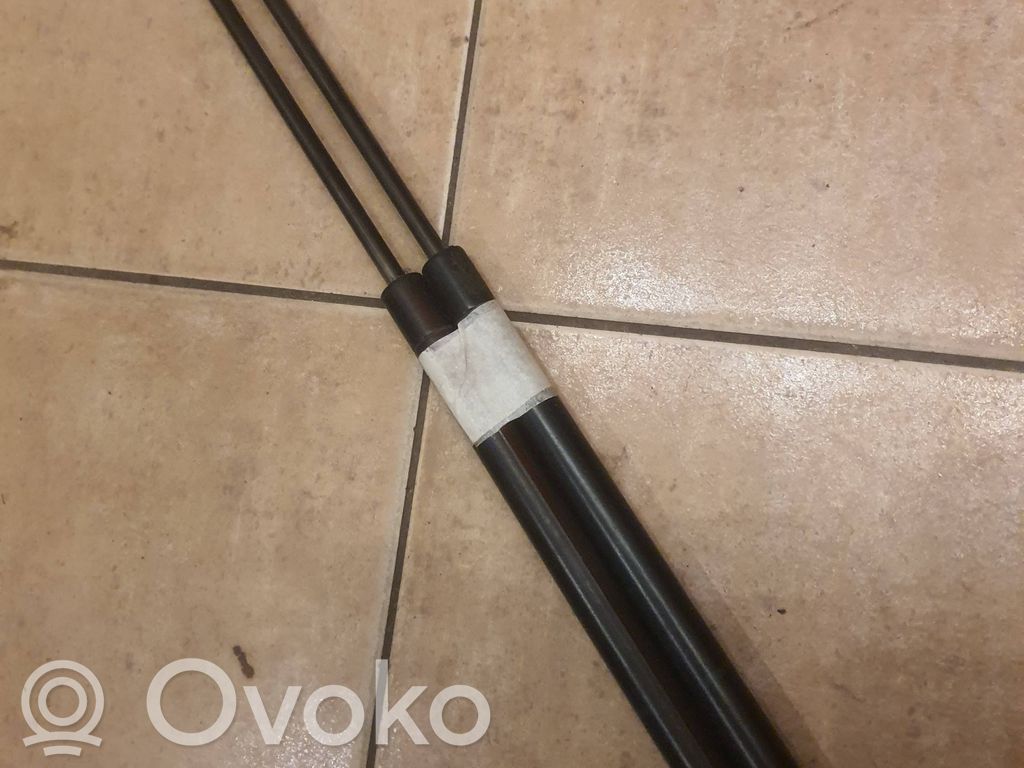 Audi A3 S3 8L Amortizor capotă motor 