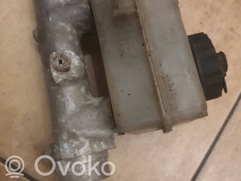 BMW 7 E32 Pagrindinis stabdžių cilindriukas 