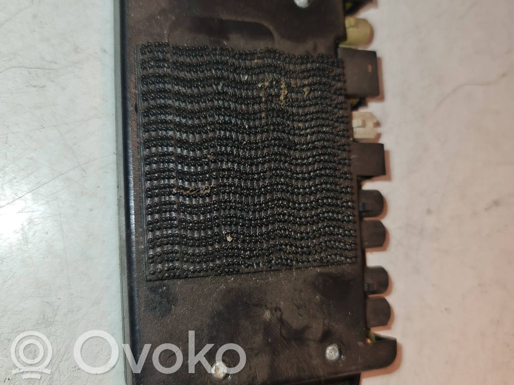Audi A6 S6 C6 4F Antenos stiprintuvas 