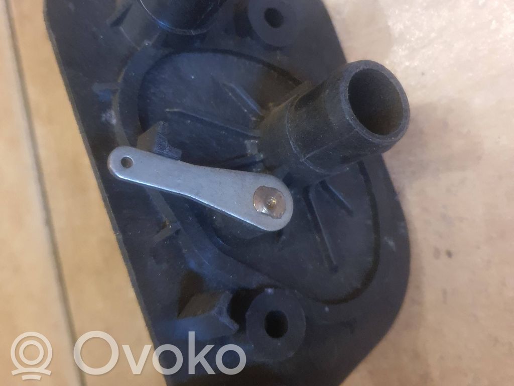 VAZ 2108 Zawór sterujący płynu chłodzącego 