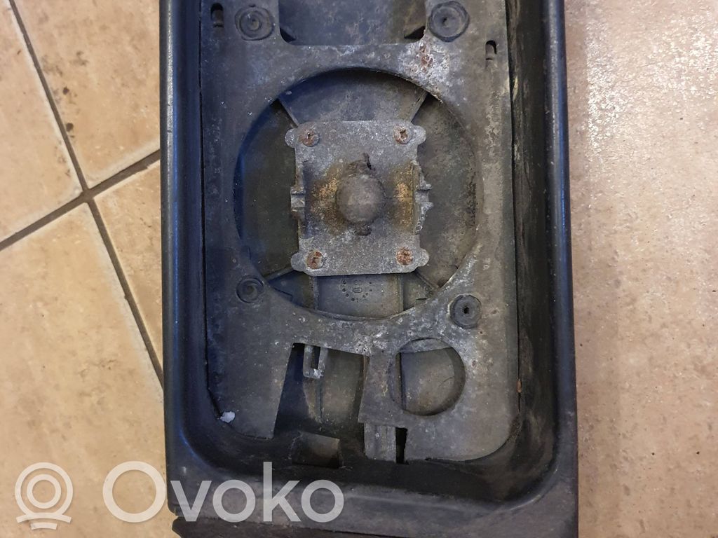 Audi 80 90 B2 Espejo lateral manual 