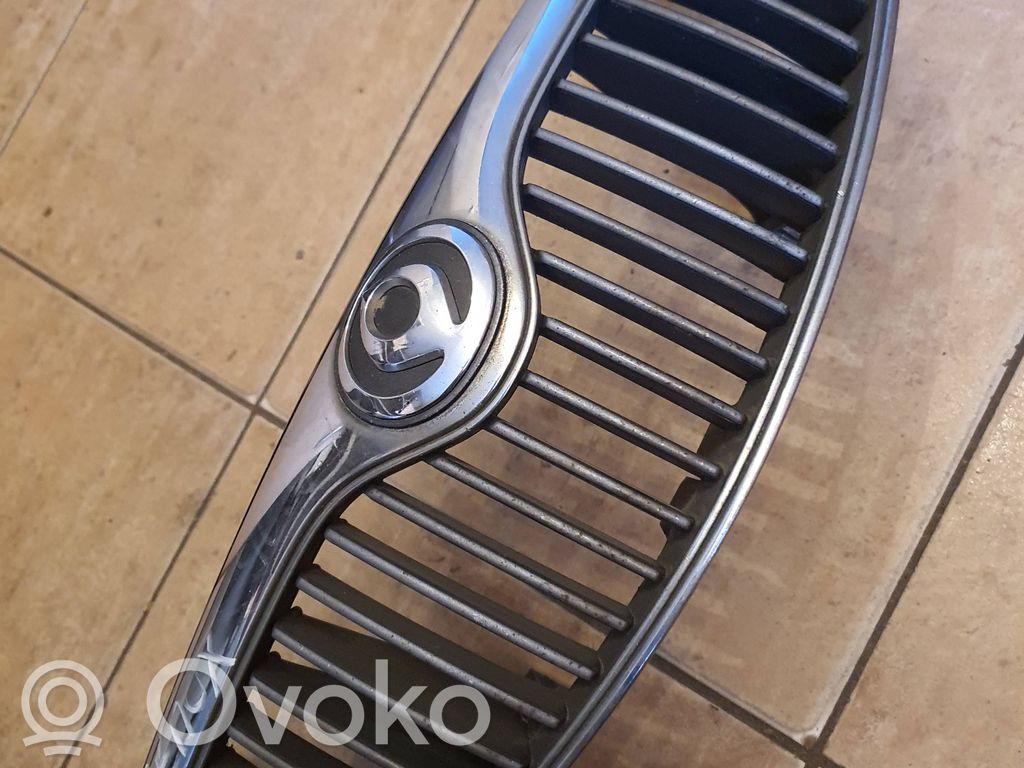 Maskownica / Grill / Atrapa górna chłodnicy   90G172,C0015710