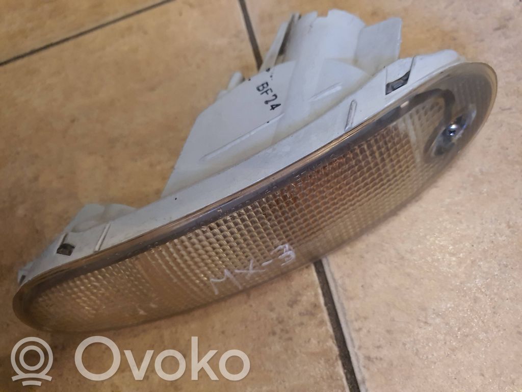 Mazda MX-3 Front indicator light 