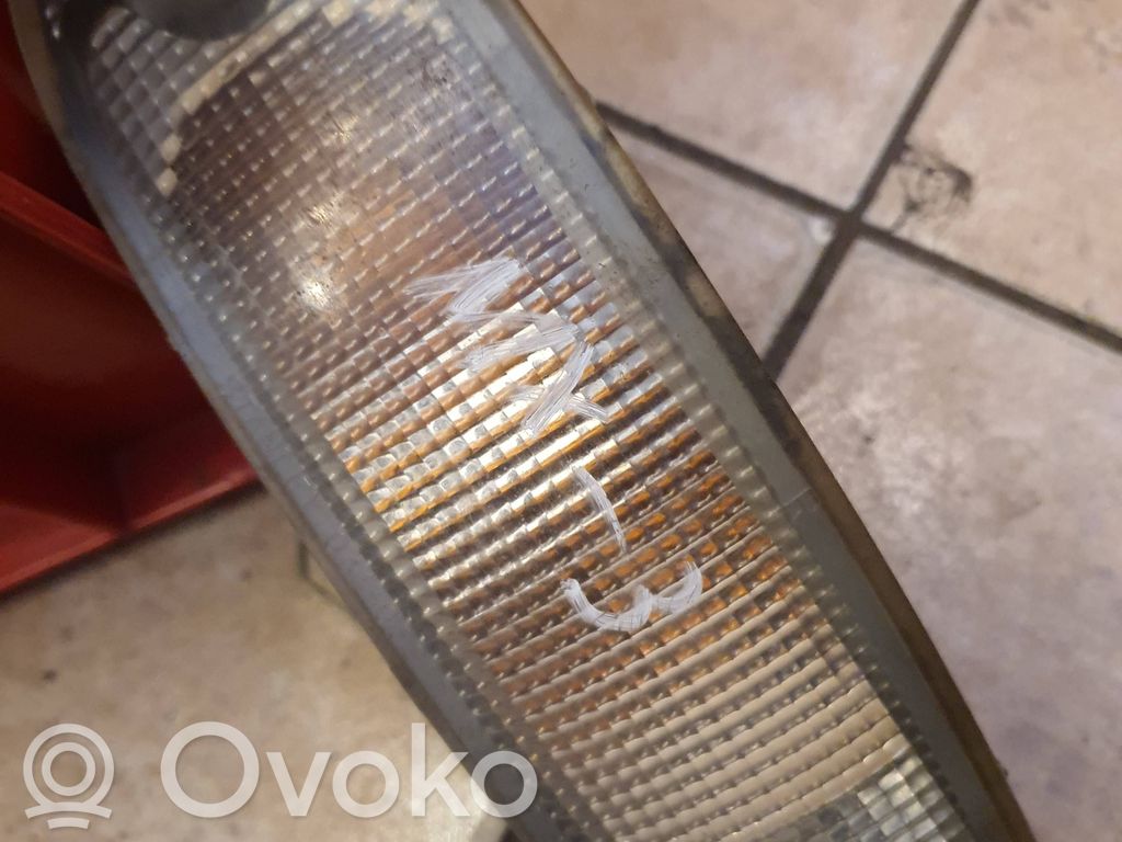 Front indicator light   0410687R