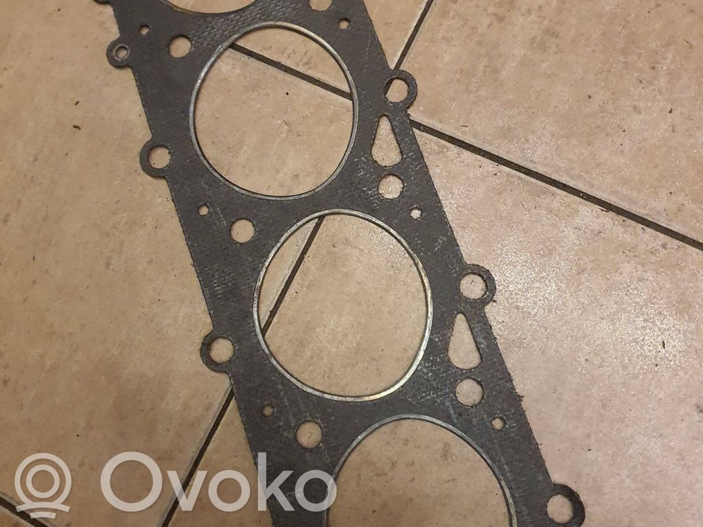 GAZ 24-10 Kita variklio galvutės detalė 