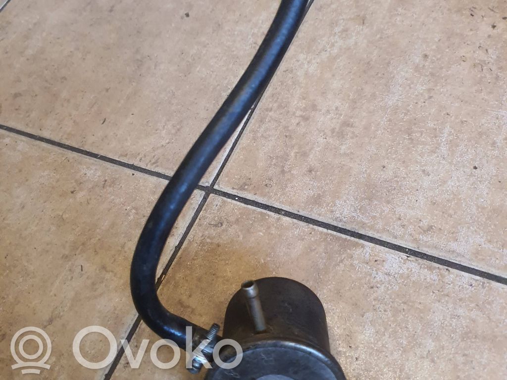 Volkswagen Scirocco Régulateur de pression de carburant 