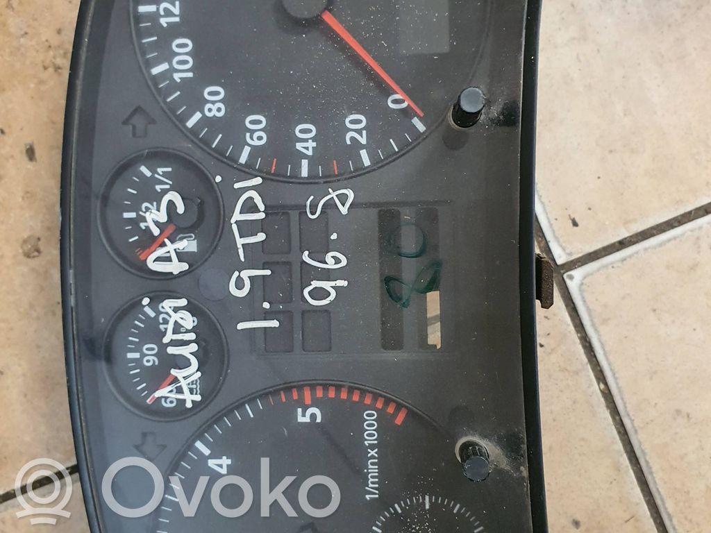 Audi A3 S3 8L Vitezometru (grup de instrumente) 