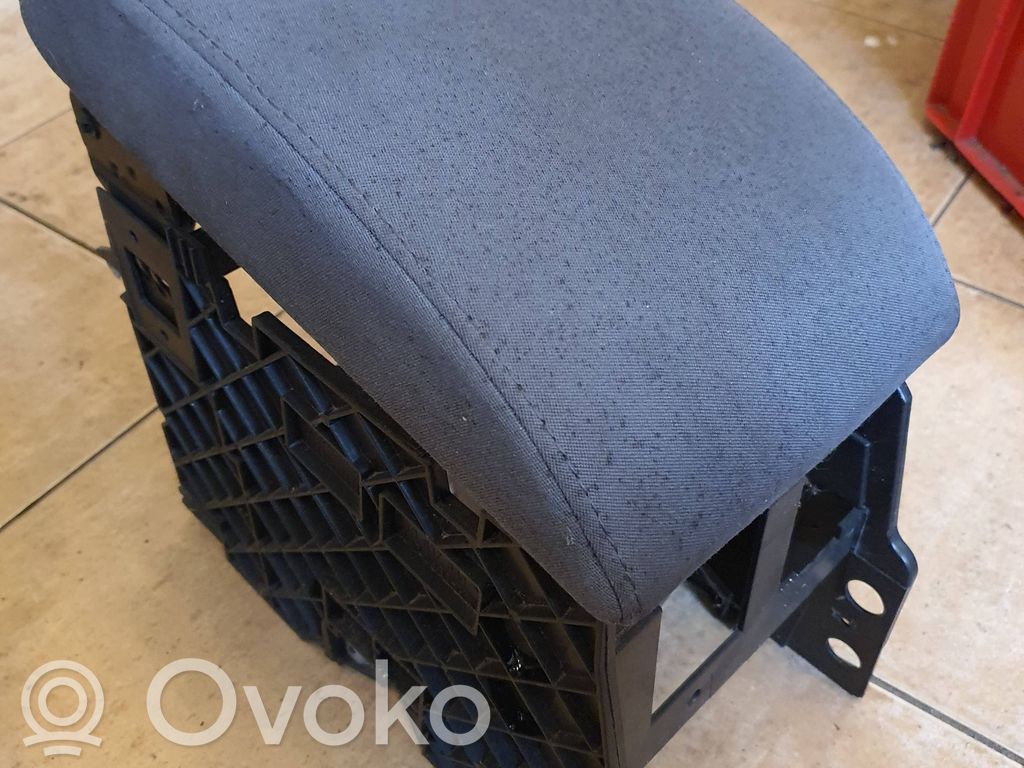 Volkswagen Touran I Reposabrazos 