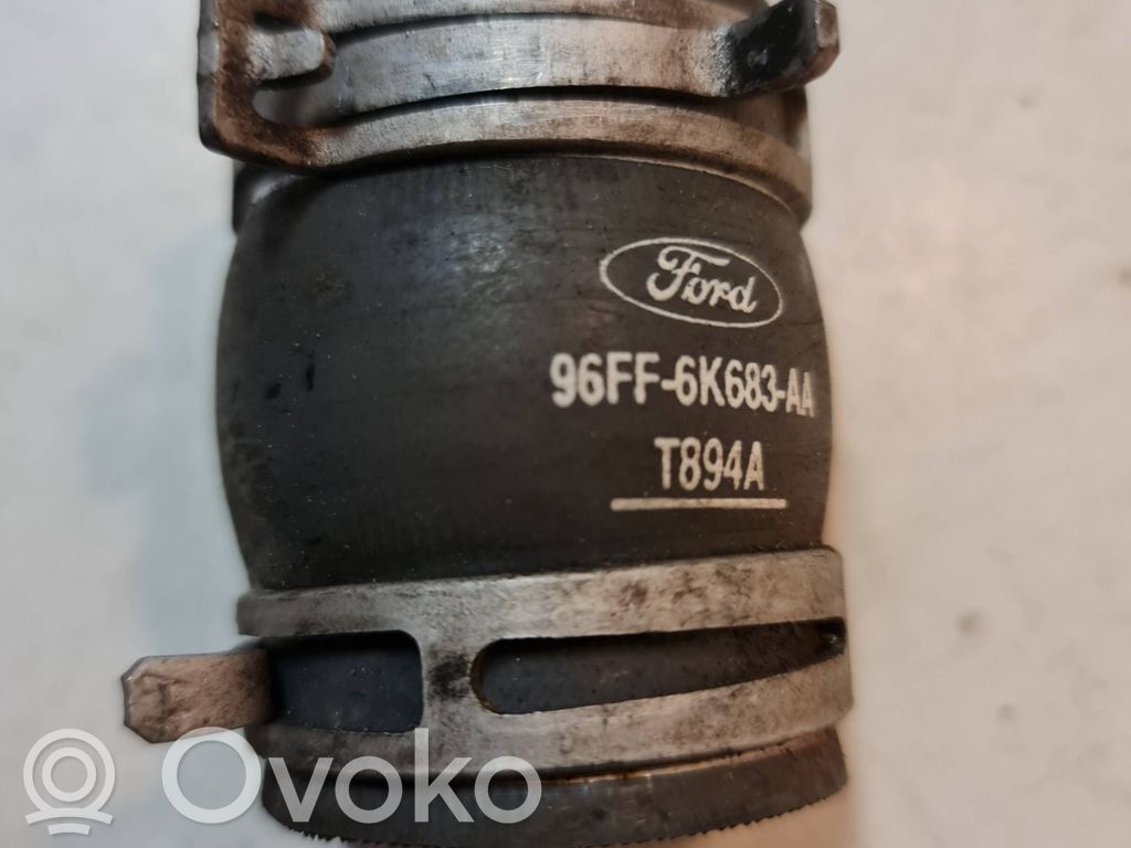 Ford Focus Välijäähdyttimen letku 