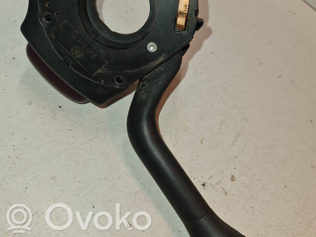 Volkswagen PASSAT B3 Manetka / Przełącznik kierunkowskazów 