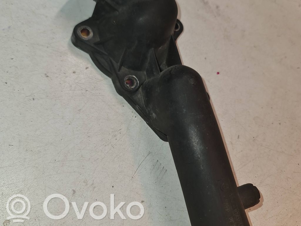 BMW 5 E39 Conductă/furtun lichid de răcire motor 