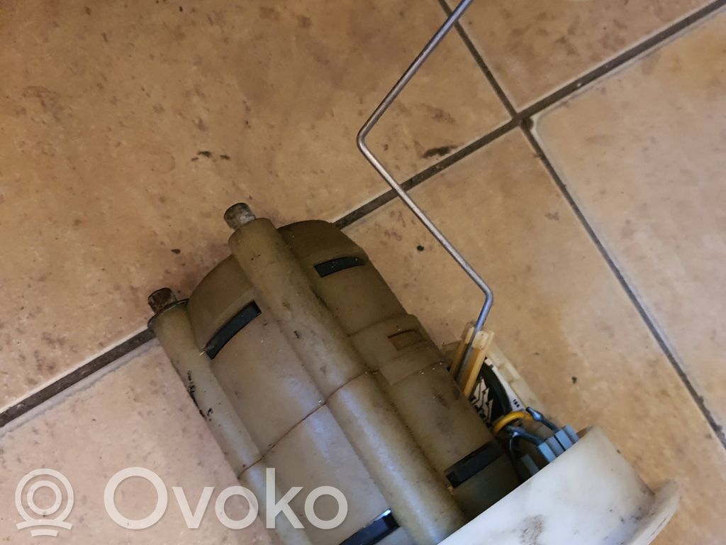 Volvo 440 Bomba interna de combustible 