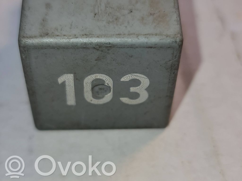 Otros relés   357911253,50237003