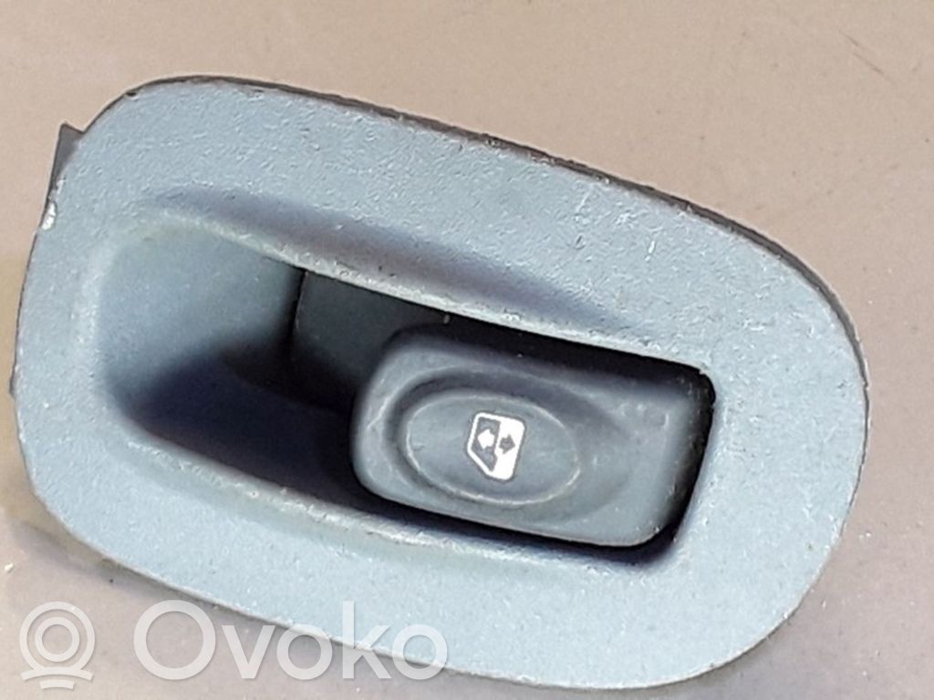 Renault Scenic I Electric window control switch 