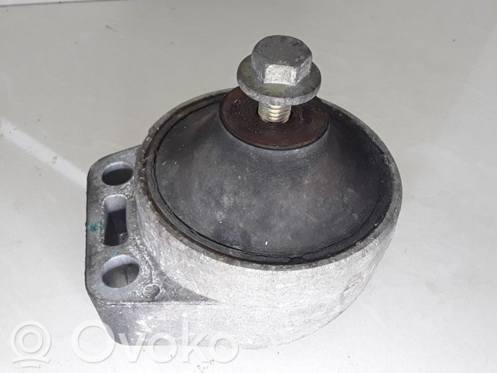 Engine mount bracket   1S716F012,6542HL812