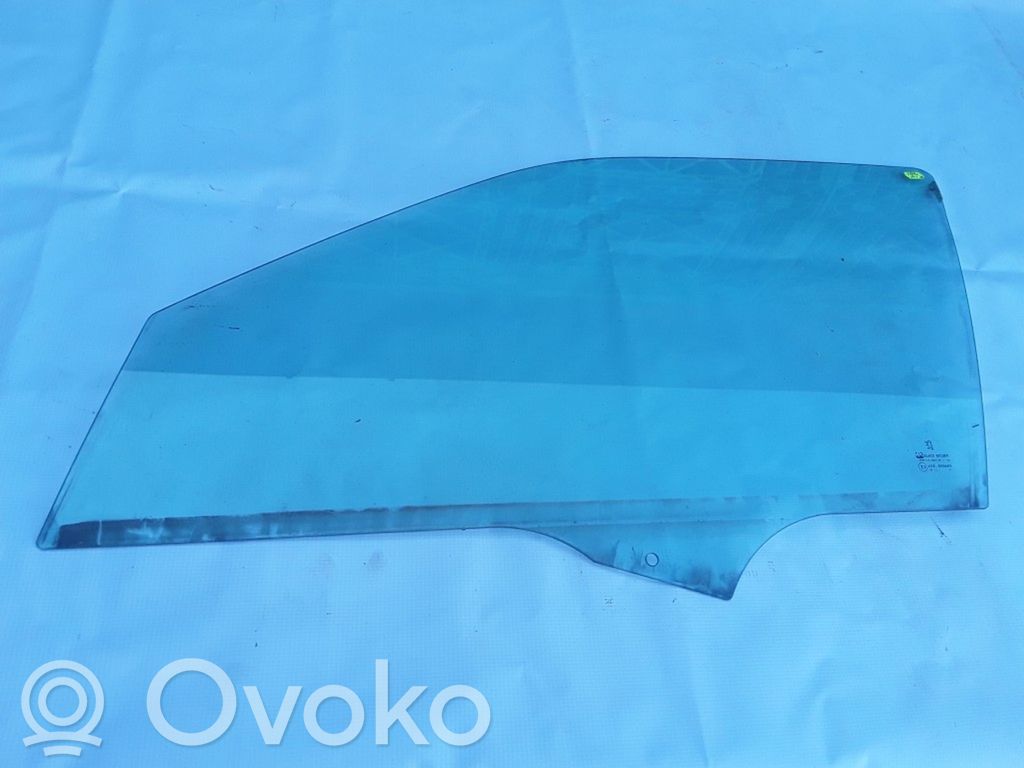 Peugeot 406 Front door window glass four-door 