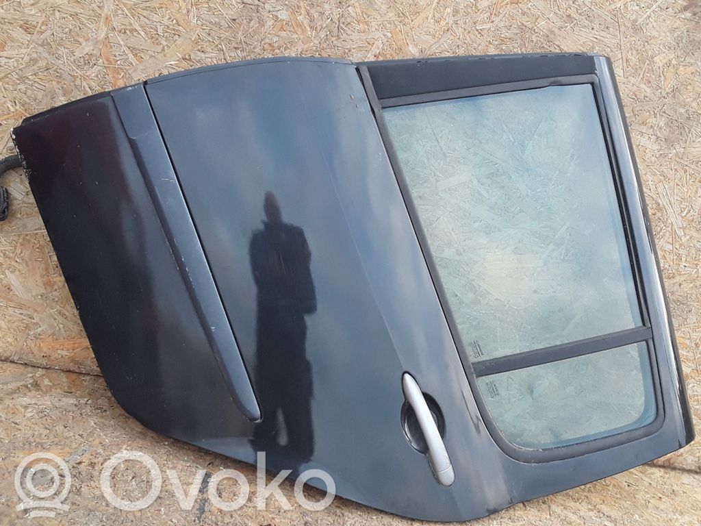 Rear door   E943R000015