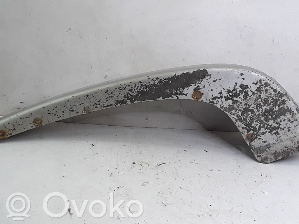 Chrysler Voyager Listwa błotnika przedniego 