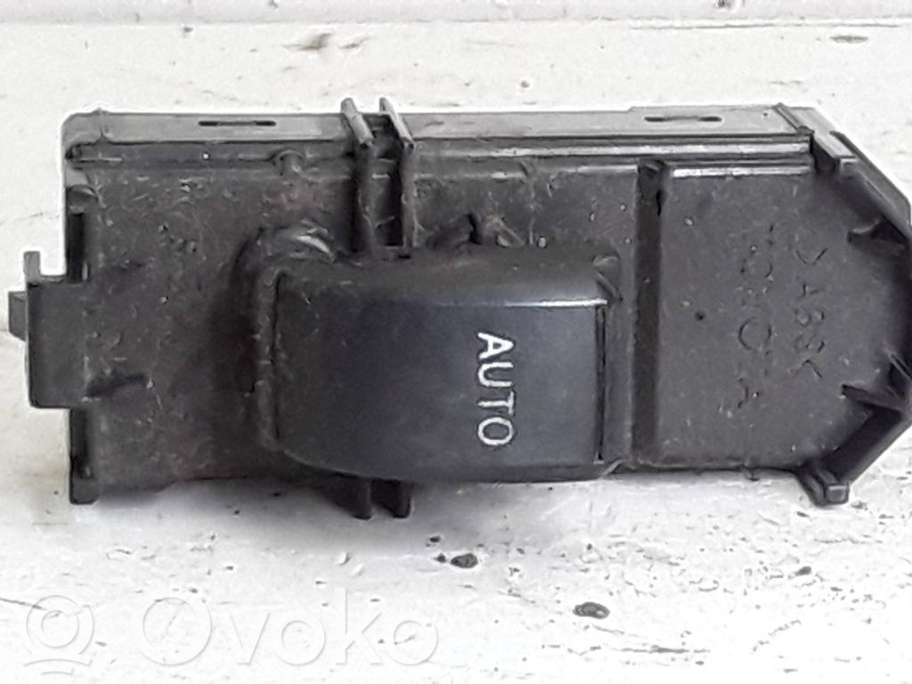 Toyota Corolla E120 E130 Interruptor del elevalunas eléctrico 