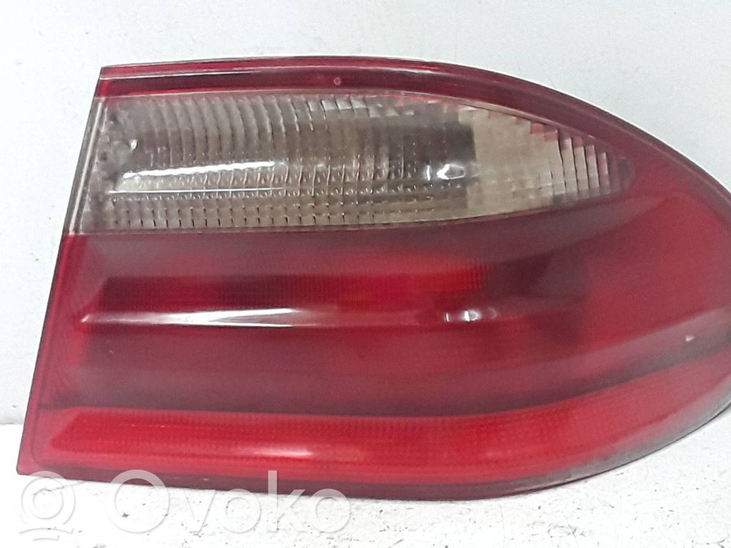 Mercedes-Benz E W210 Lampa tylna 