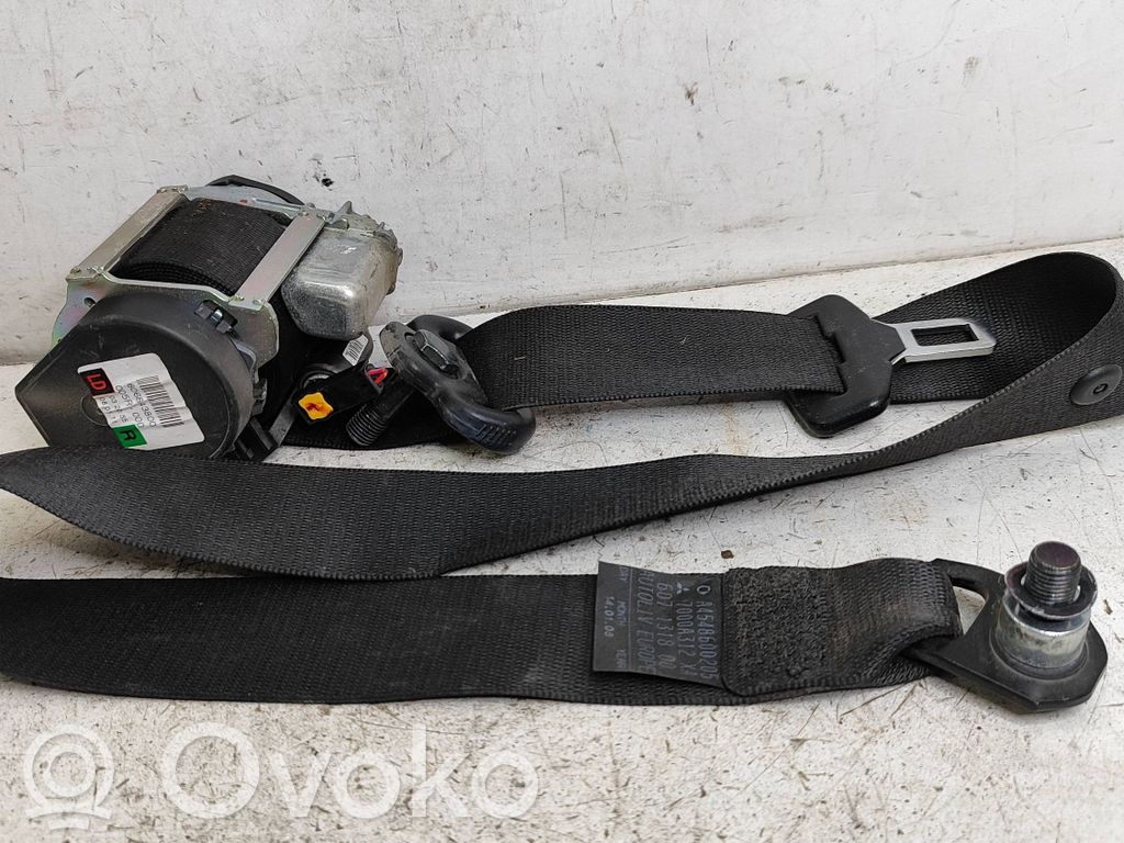 Mitsubishi Colt Front seatbelt 