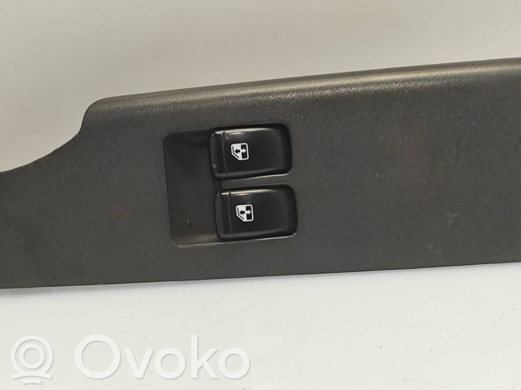 Chevrolet Aveo Electric window control switch 