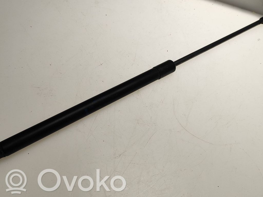 Volkswagen Polo Siłownik maski przedniej 