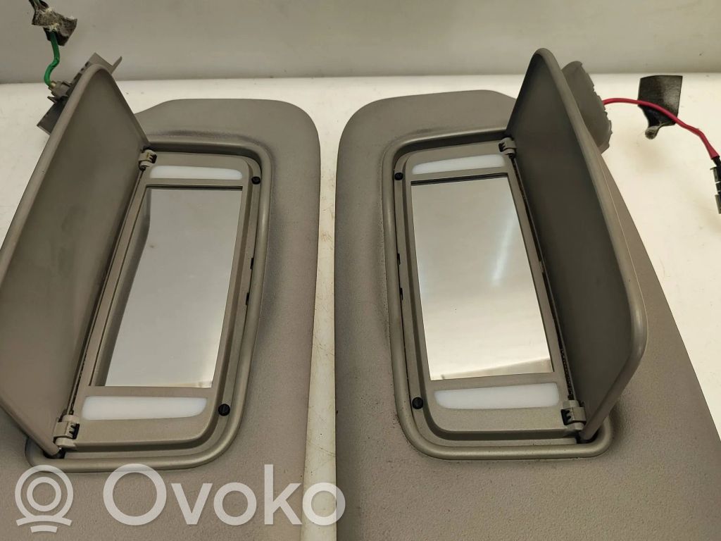 Sun visor