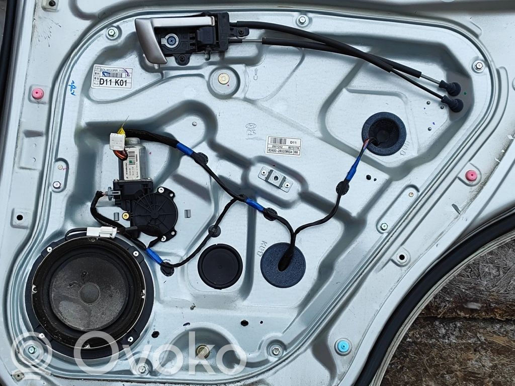 Hyundai Santa Fe Elektryczny podnośnik szyby drzwi tylnych 