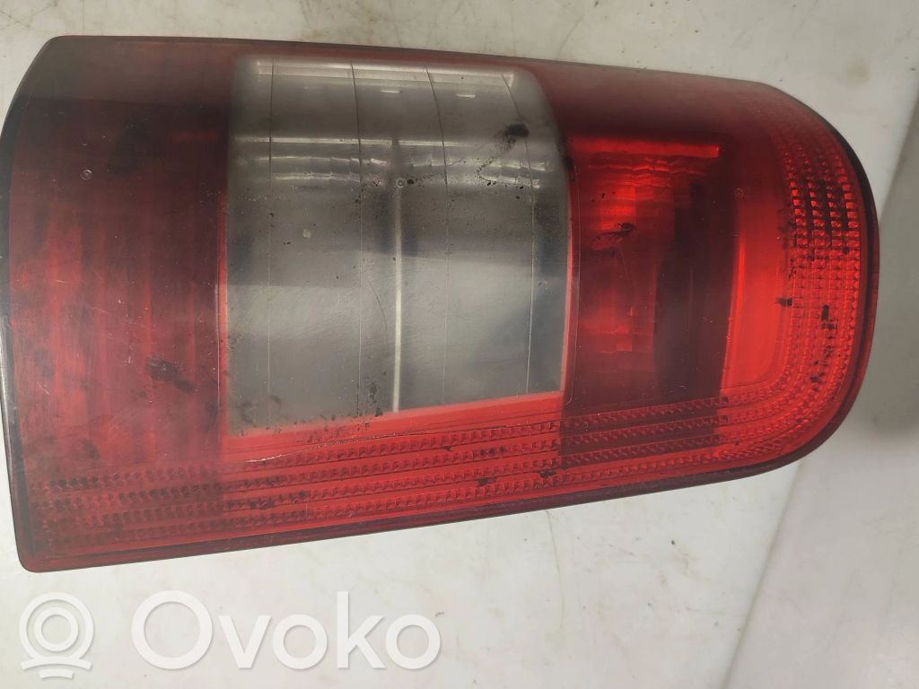 Citroen Berlingo Задний фонарь в кузове 