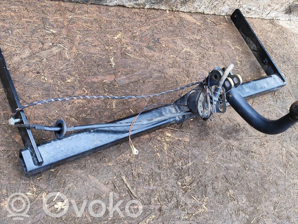 Volkswagen PASSAT CC Set bară remorcare 
