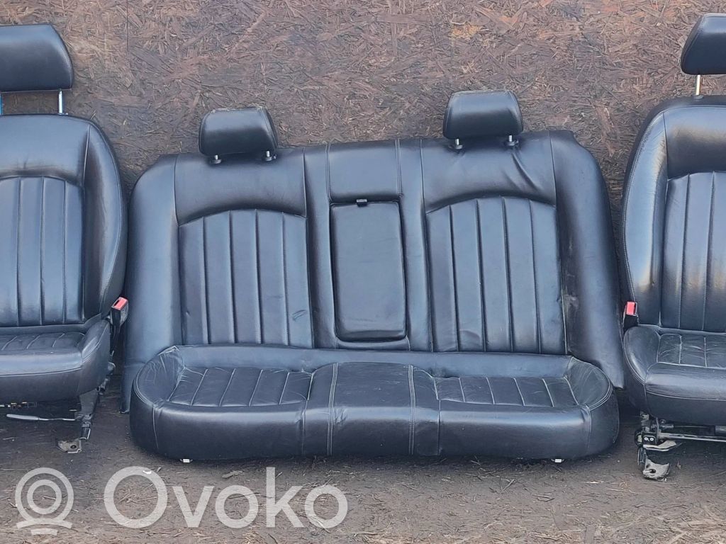 Sēdekļu komplekts