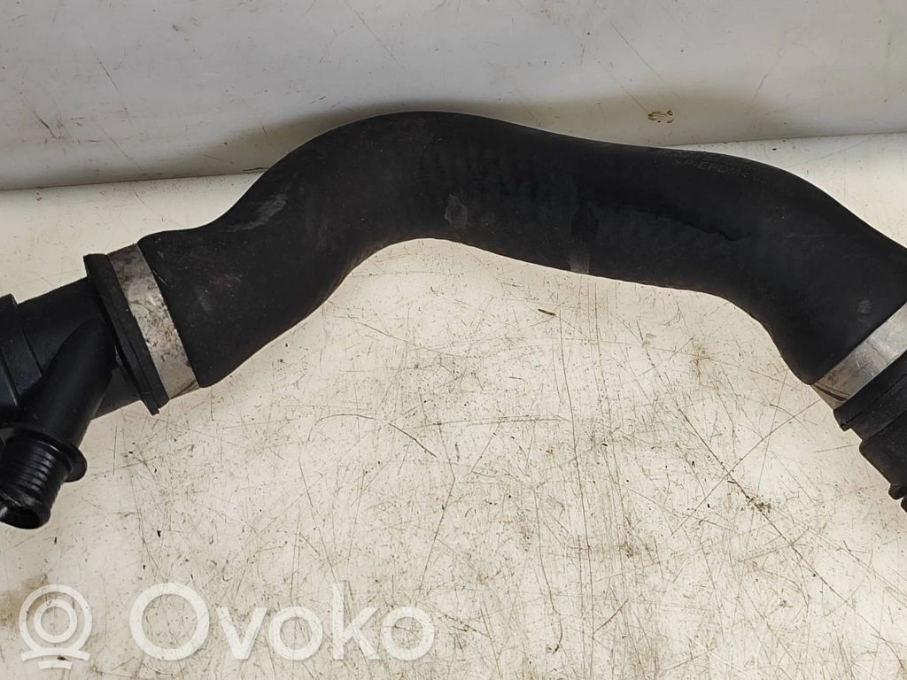 BMW X3 E83 Engine coolant pipe/hose 