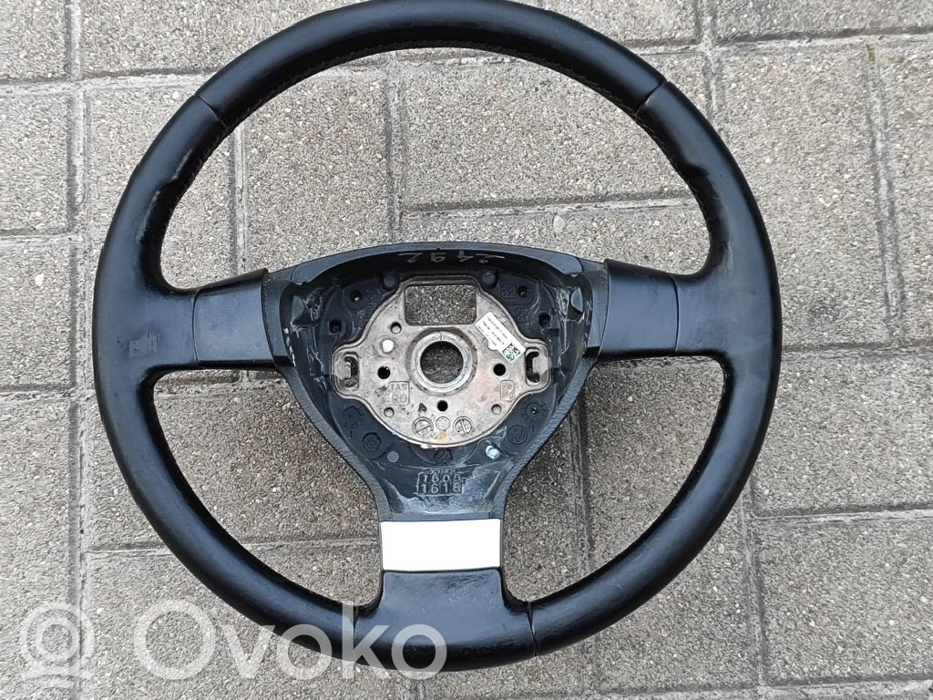 Volkswagen Polo IV 9N3 Lenkrad 