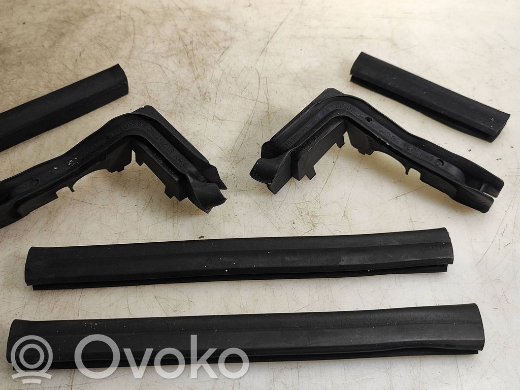 BMW 1 E81 E87 Engine compartment rubber 