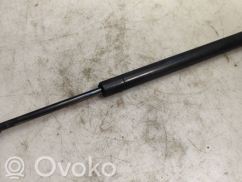 BMW 3 E46 Tailgate/trunk strut/damper 