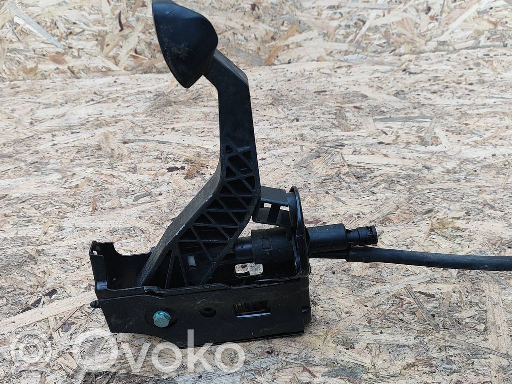Audi A2 Sajūga pedālis 