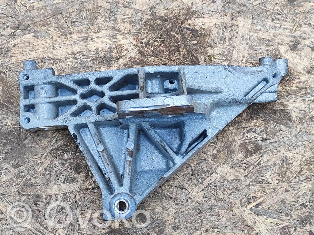 Fiat 500 Generator/alternator bracket 